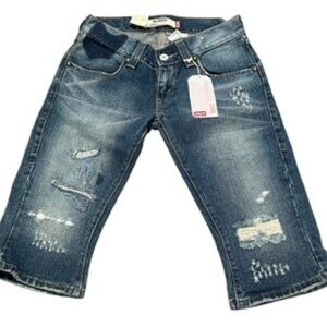 NEW Levi’s 504 Jean Slouch shorts Junior size 7 distressed NWT